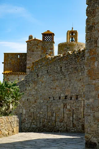 The walls of medieval Pals