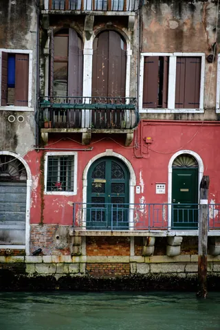 Scenes from the Grand Canal