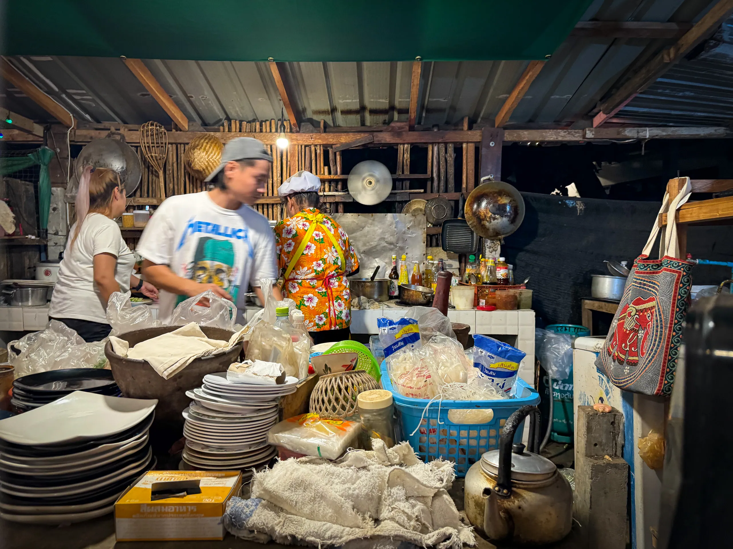 Busy Kitchen @ A La Carte (Auntie Nang), Ko Lanta