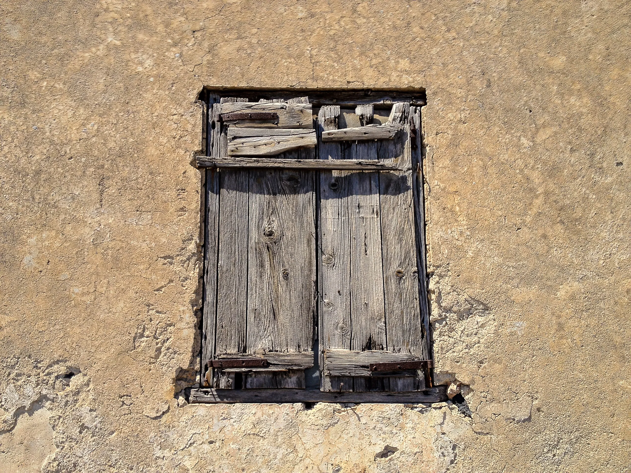 Old Wooden Window, Pyrgos, Santorini