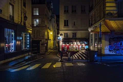 Les Deux Colombes, Ile de la Cite