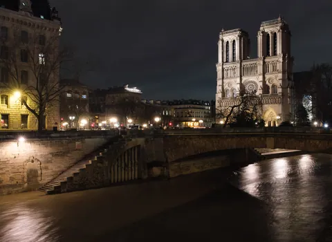 Notre-Dame and flooded Seine