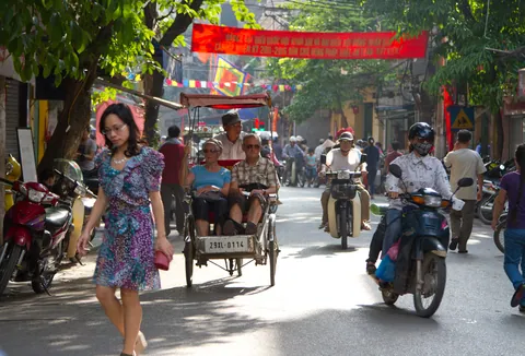 Tourists and locals, Old Quarter, Hanoi