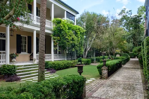 Charleston Garden