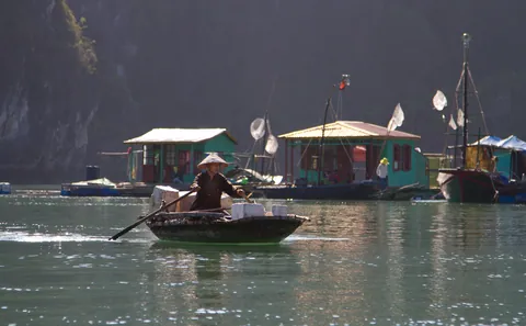 Vong Vieng floating fishing village, Ha Long Bay